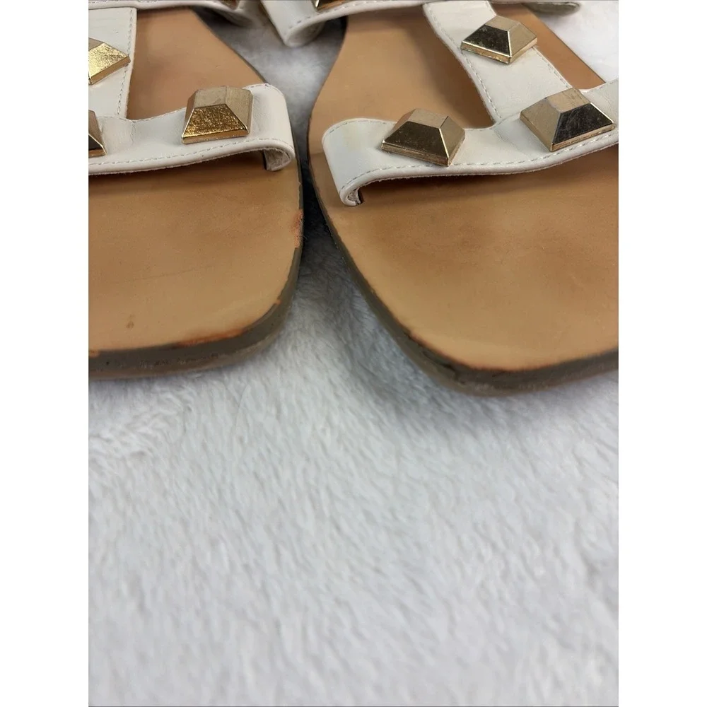 Marc Fisher Bonis Studded Slide Sandals White Gold T-Strap Flat Edgy Rock EUC